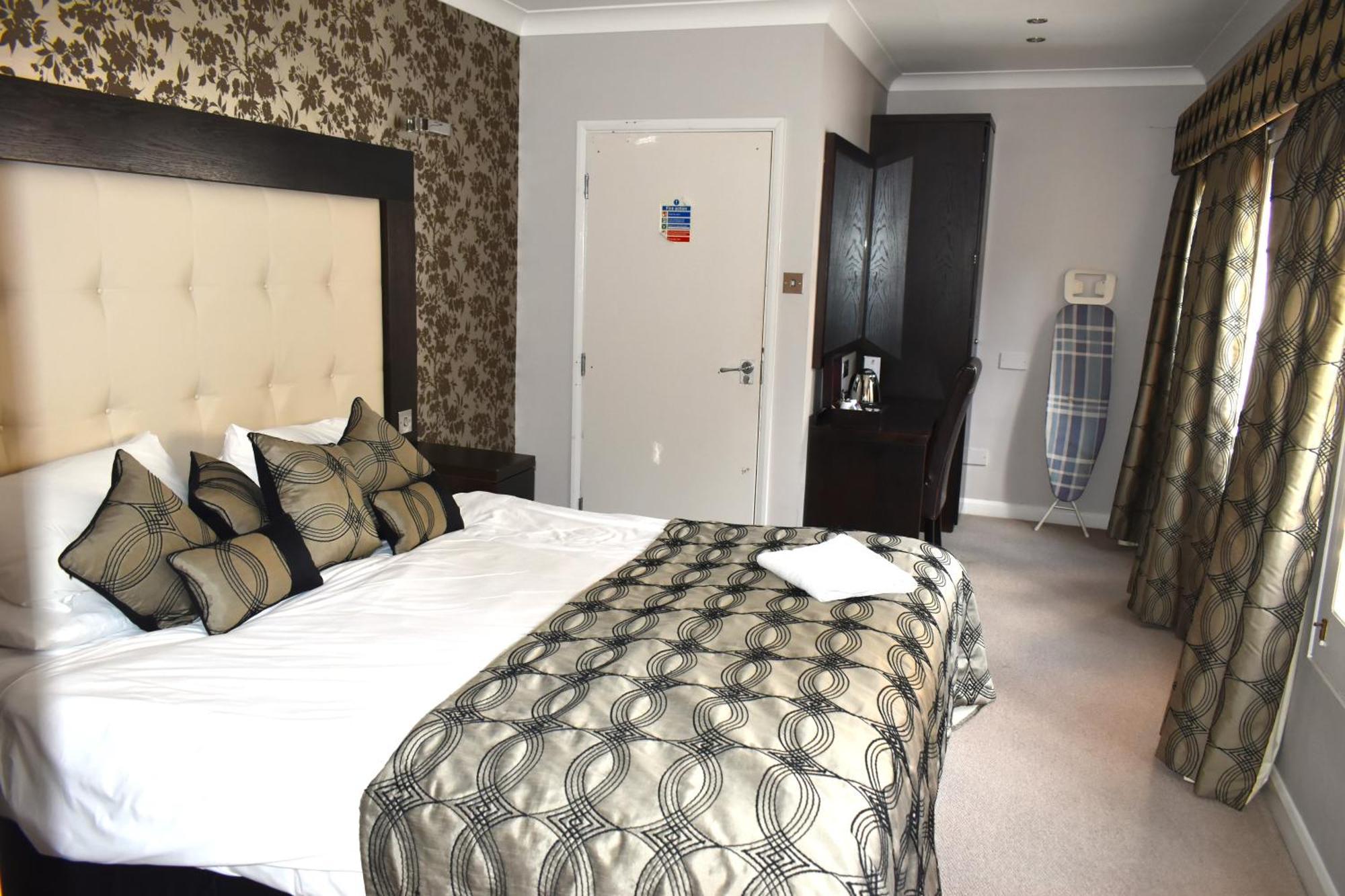 Donington Manor Hotel Castle Donington Ngoại thất bức ảnh