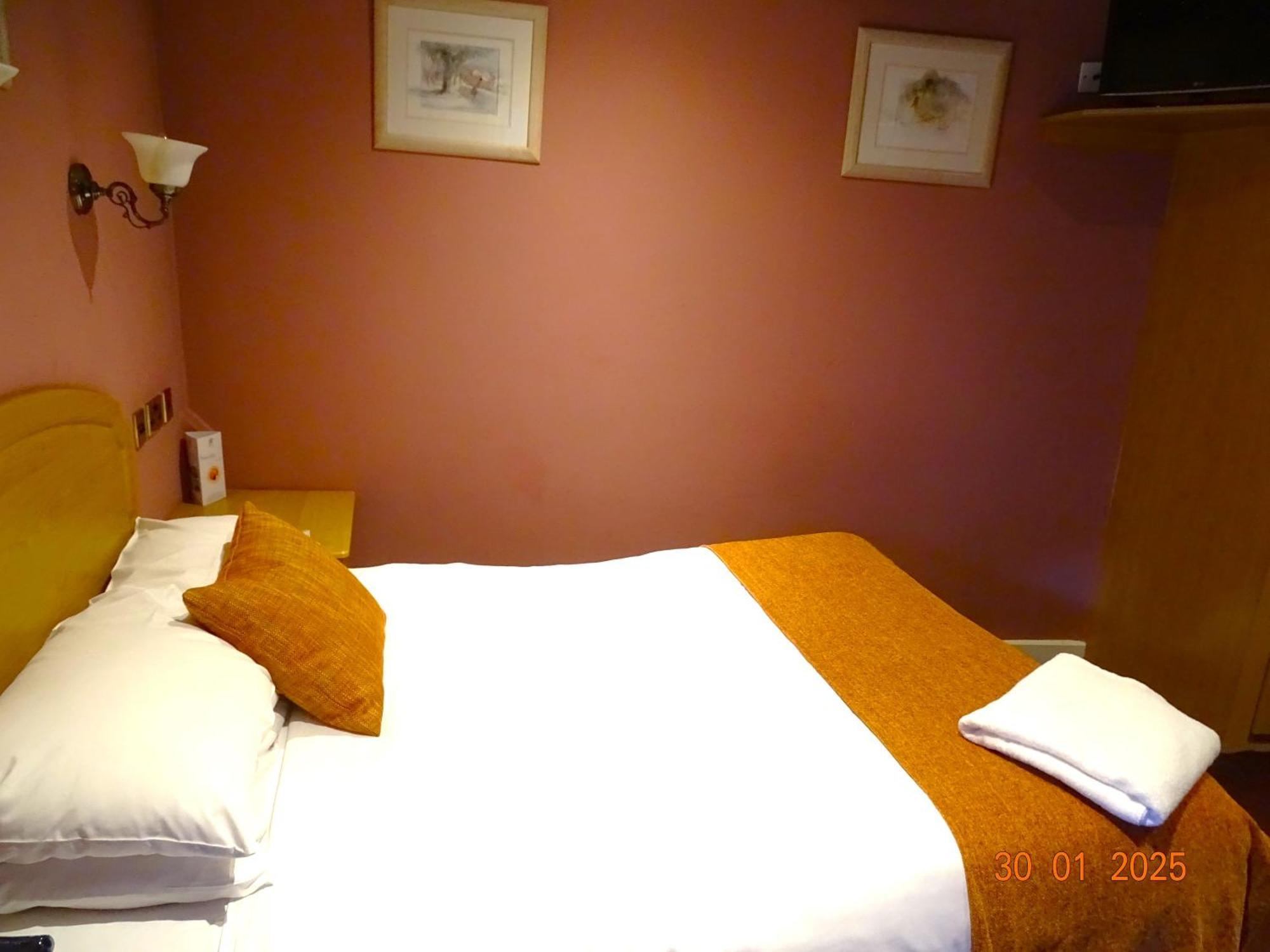 Donington Manor Hotel Castle Donington Ngoại thất bức ảnh